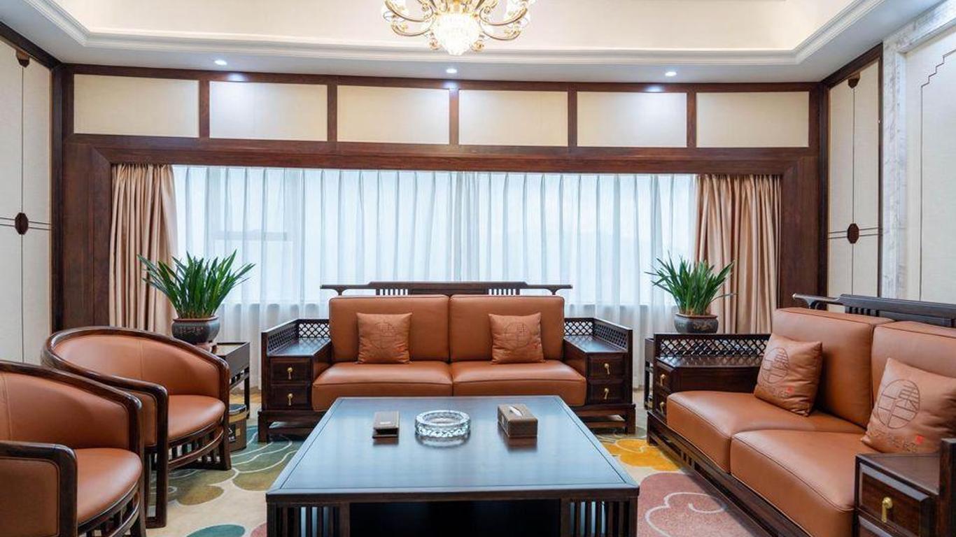 Junyi Hotel